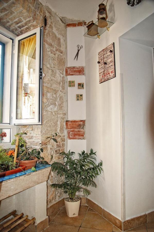 Studio Apartment Sretna スプリト エクステリア 写真